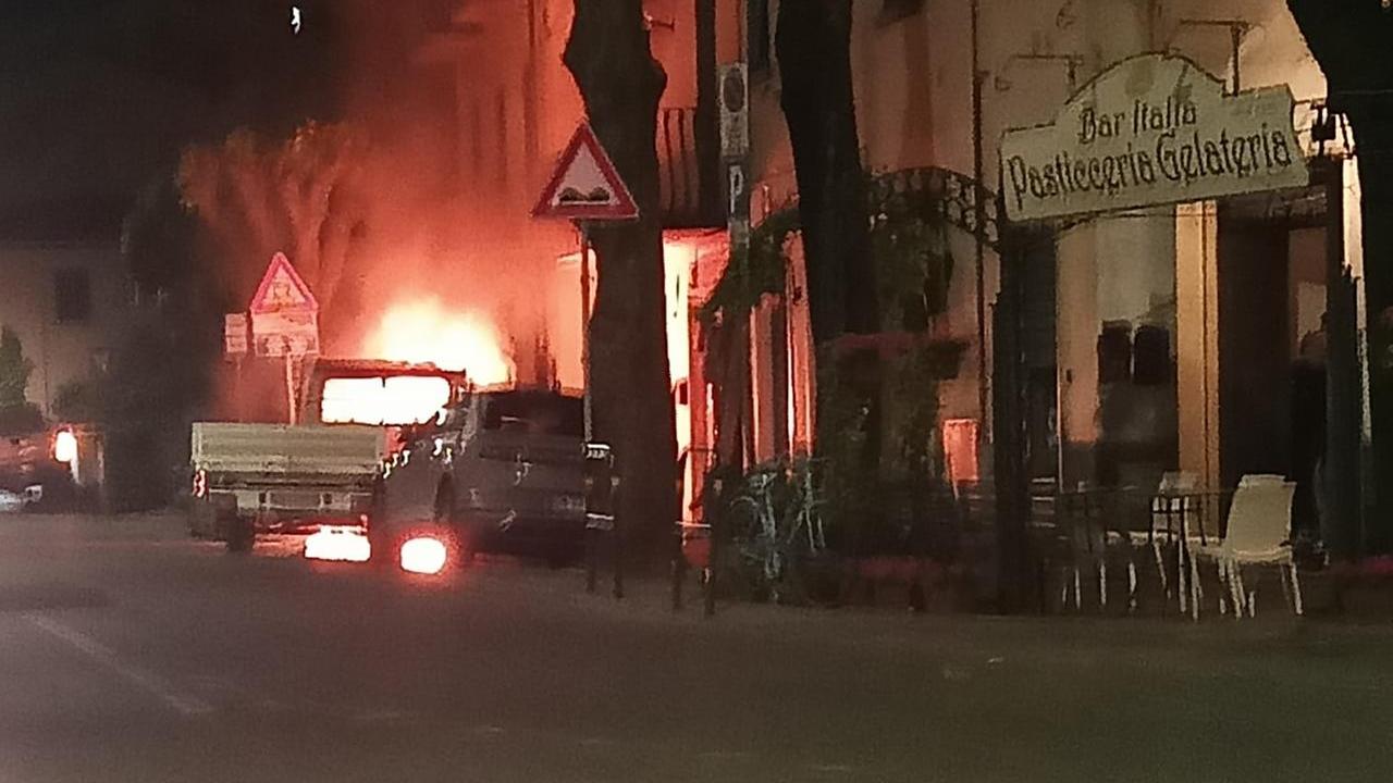 L'incendio a Mercatale di Vernio