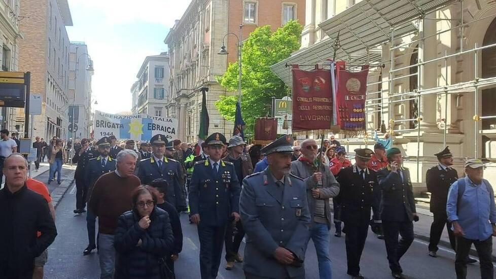 Un'immagine del corteo