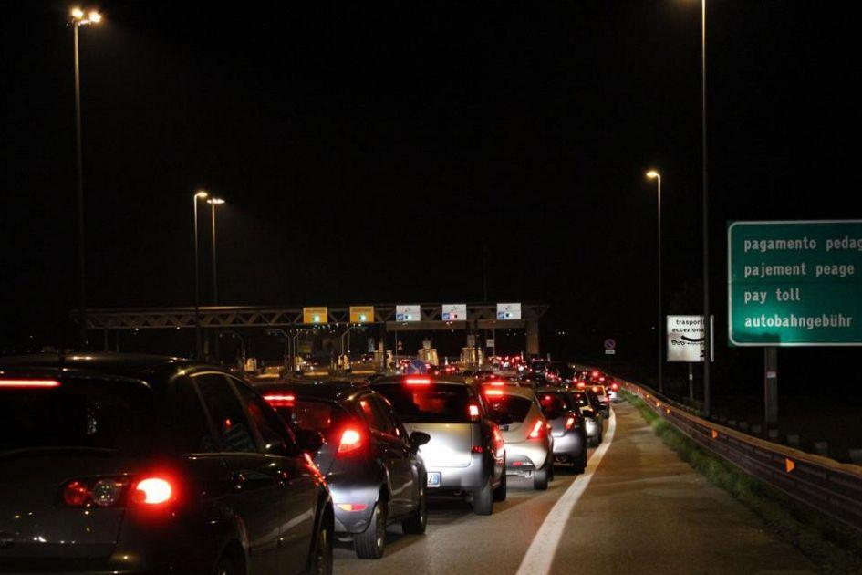 Firenze, schianto auto-moto in autostrada: chi è il 29enne morto