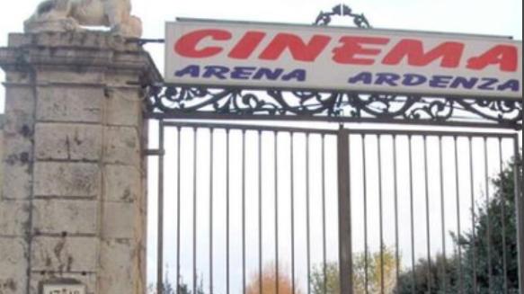 Ardenza insieme a tavola: a Livorno residenti uniti per il rilancio del borgo. Ed è festa il Primo Maggio