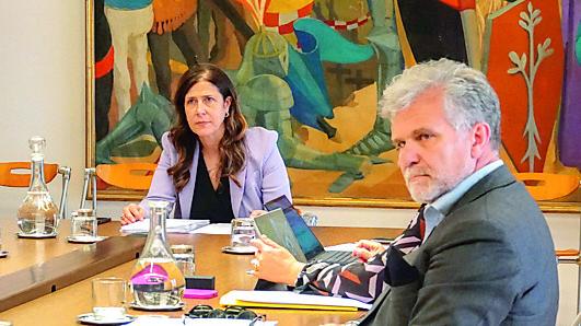 La presidente Todde con l'assessore Bartolazzi