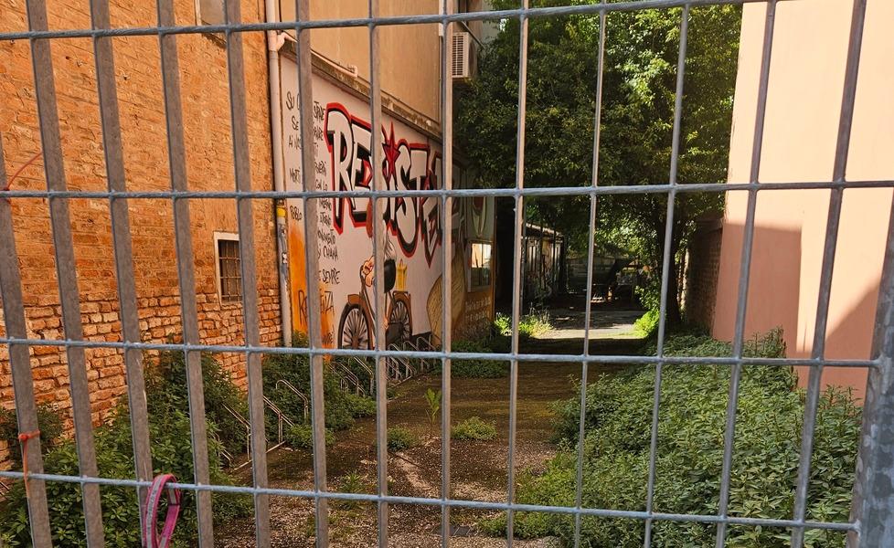 Sfratti nel terzo settore a Ferrara. La Resistenza e gli altri centri sociali senza casa