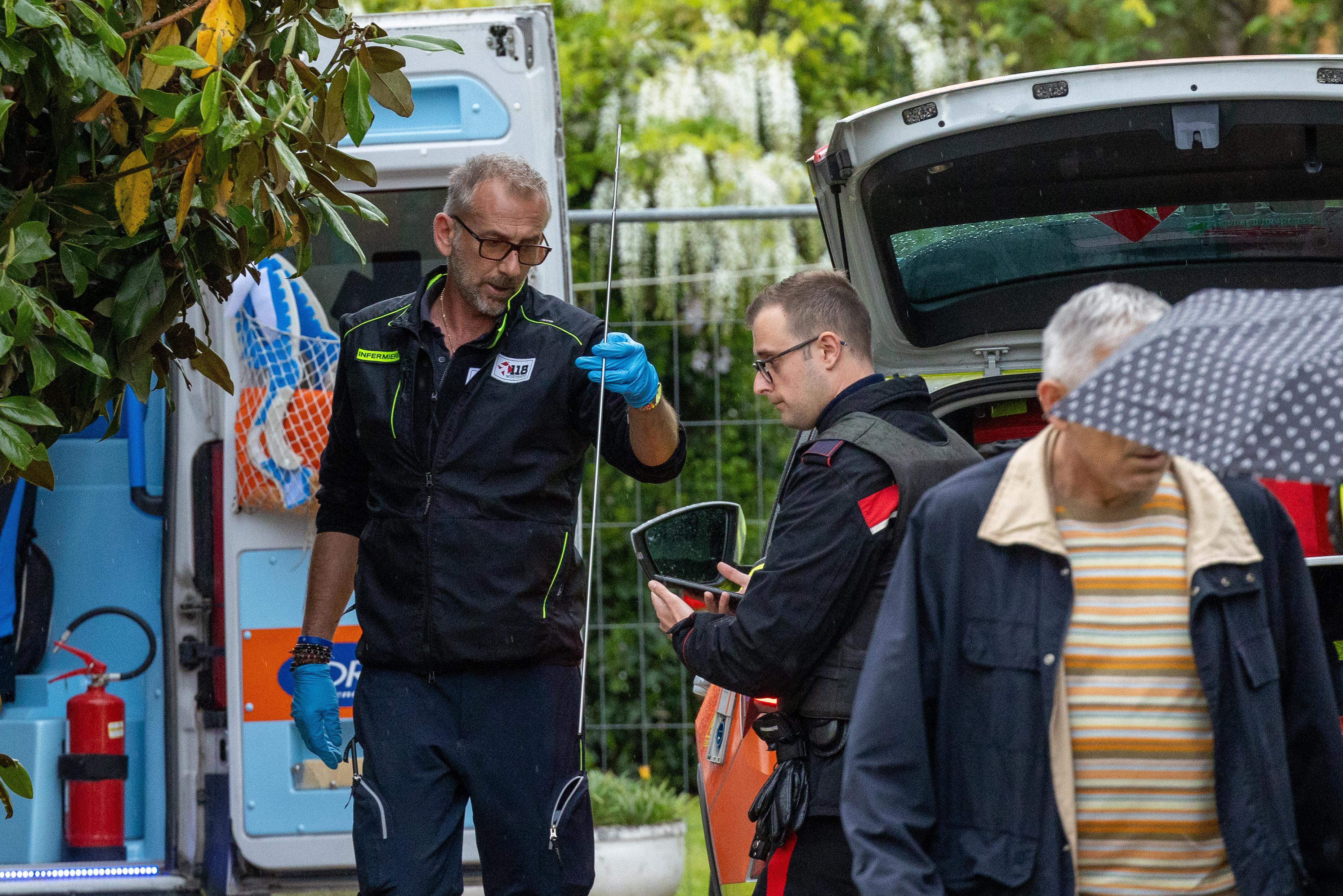 Boara, infiocinati davanti a casa per vendetta. Il figlio: «Papà e mamma migliorano»