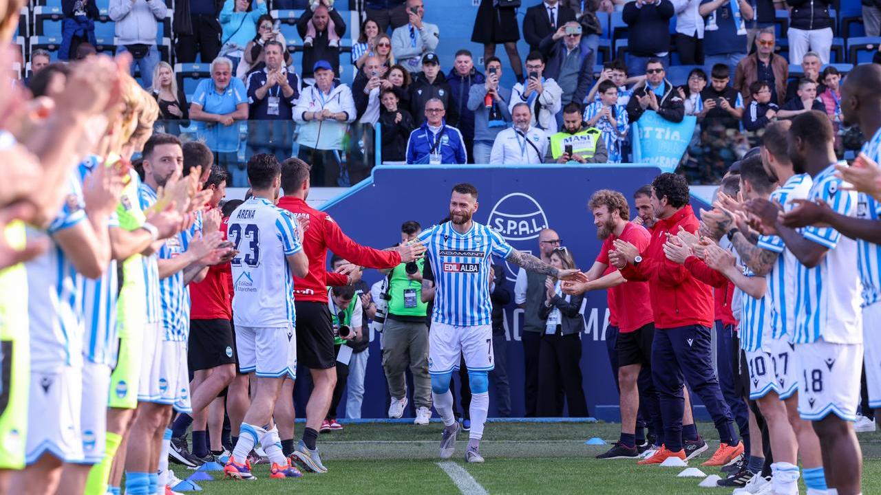 Nell’Olimpo della Spal e di Ferrara. Capitano per sempre, grazie Mirco!