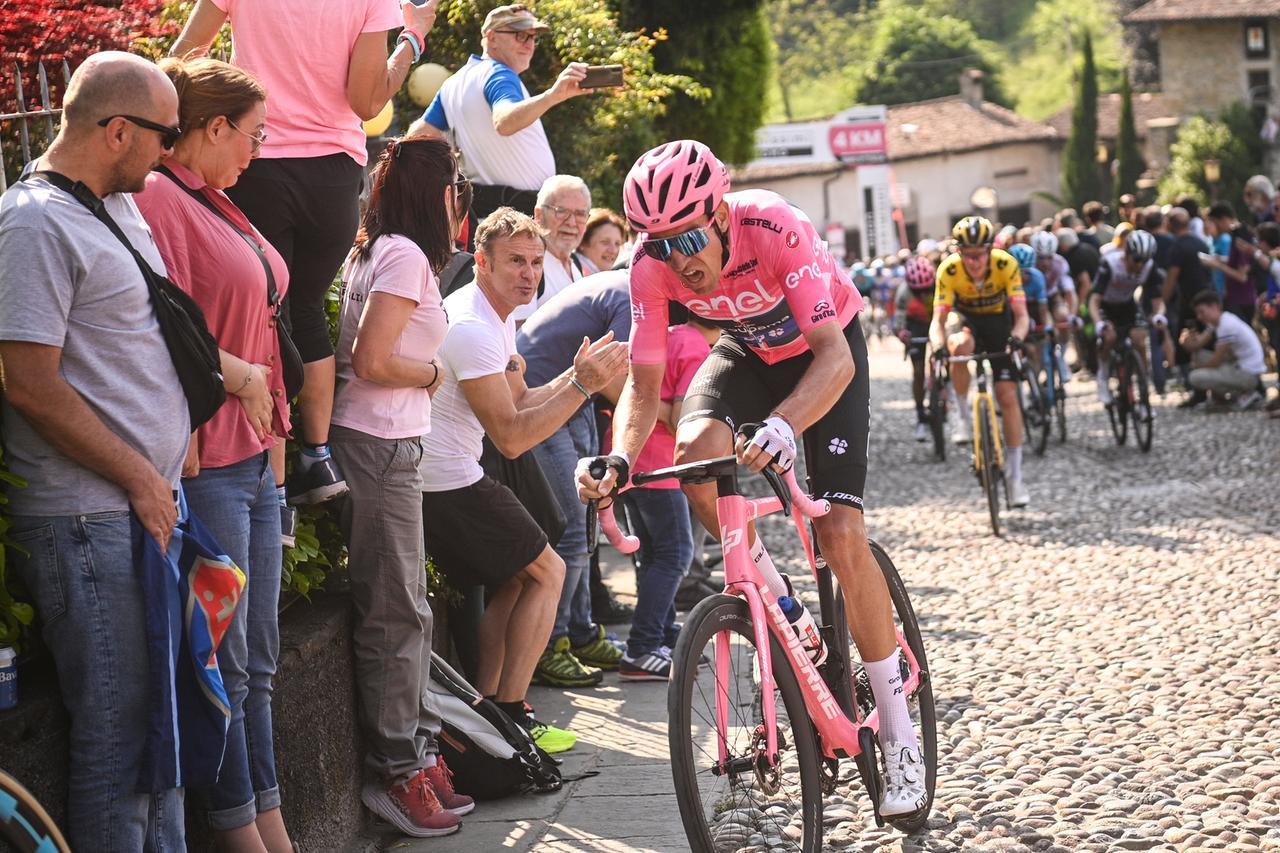 Giro d’Italia a Pisa, chiuse scuole e università