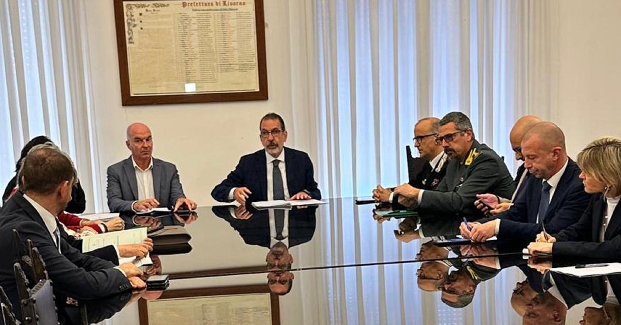 
	Il tavolo in prefettura

