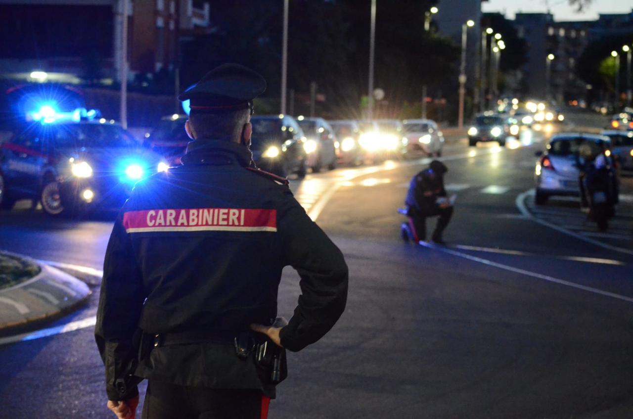 Provoca un incidente e scappa abbandonando l’auto, denunciato