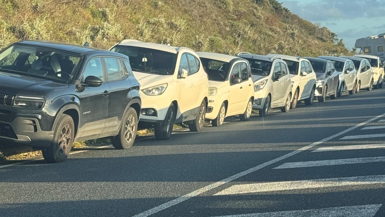 Il caos a Calafuria durante una delle ultime feste