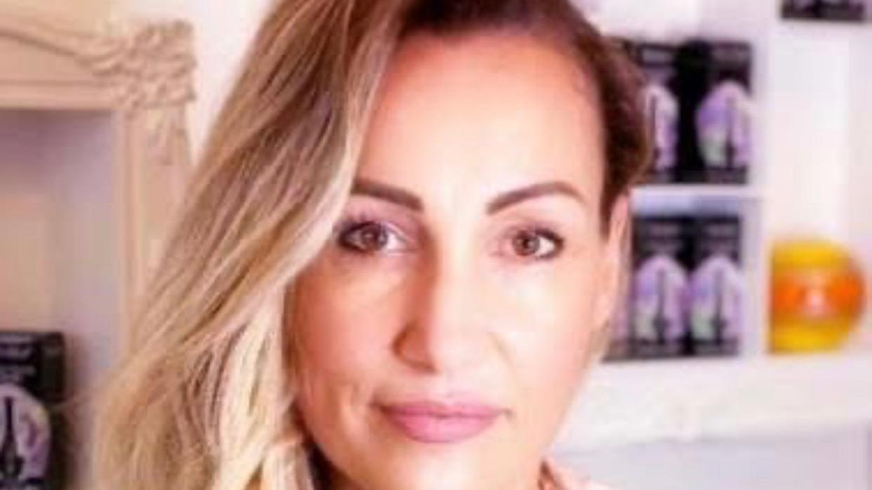 Stroncata dalla malattia a 46 anni estetista e mamma di due ragazzi