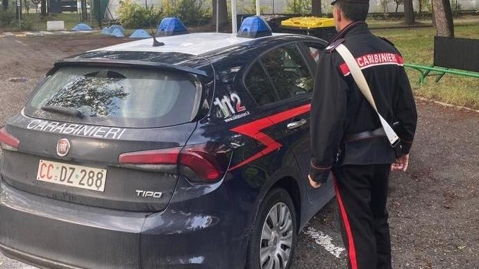 Tentano di sfondare la porta di una casa disabitata: denunciati sei ragazzini