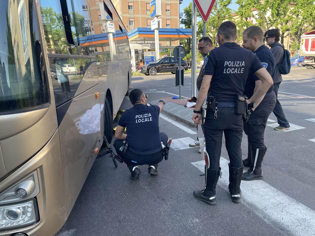 Reggio Emilia, muore travolto in monopattino: chi era la vittima