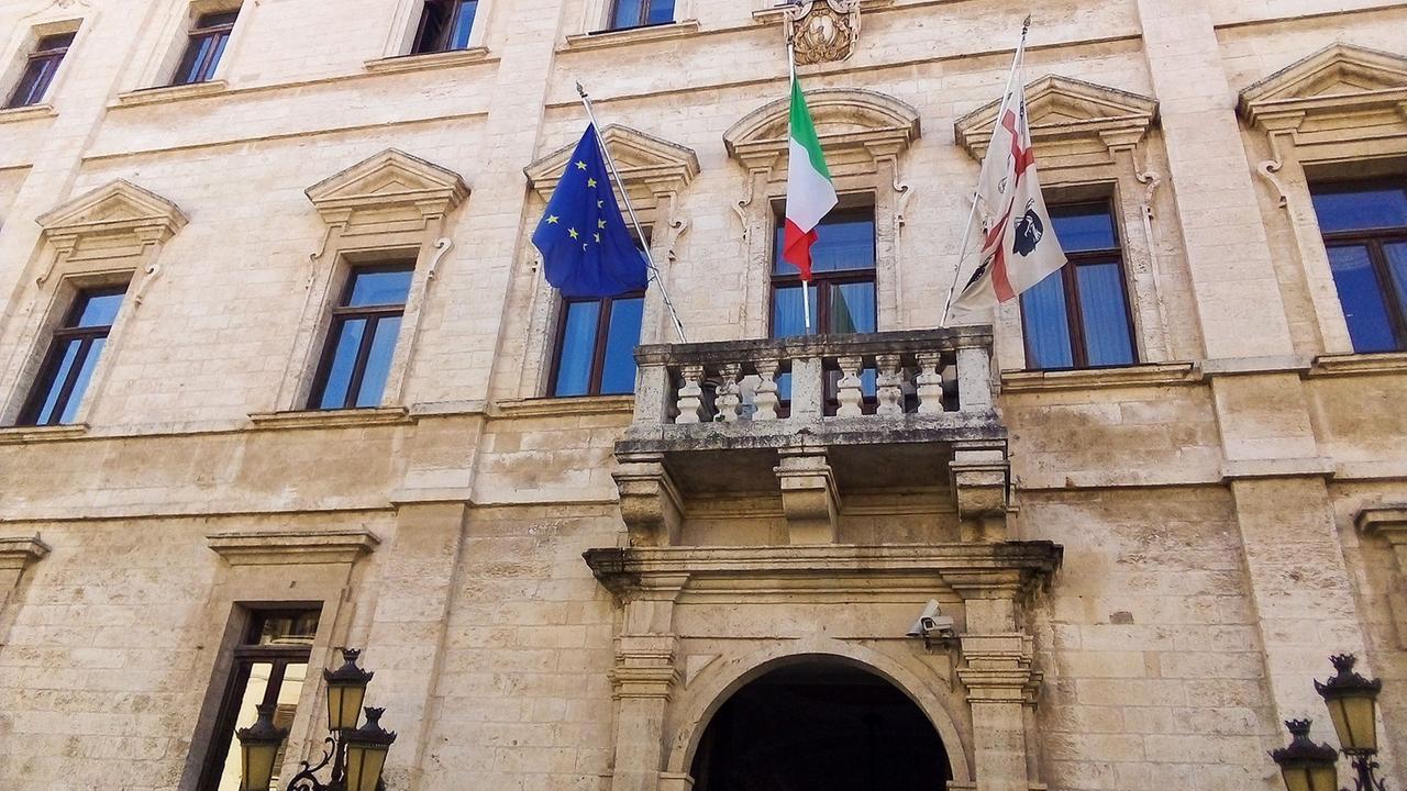 Sassari, il consiglio comunale vota sì al rendiconto. Mascia: «Ereditiamo un bilancio sano e lo rendiamo ancora più forte»