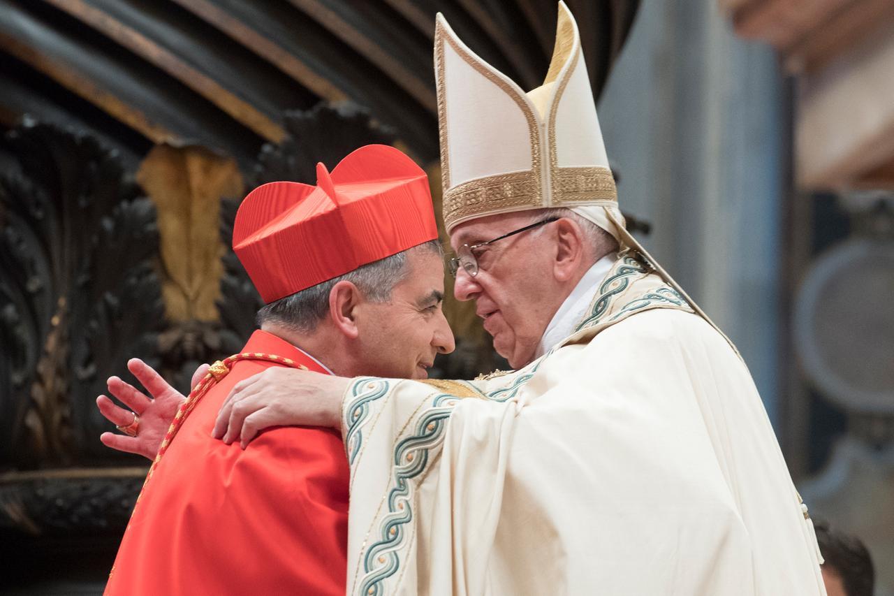 La rinuncia al Conclave, la congregazione dei Cardinali apprezza il gesto di Becciu