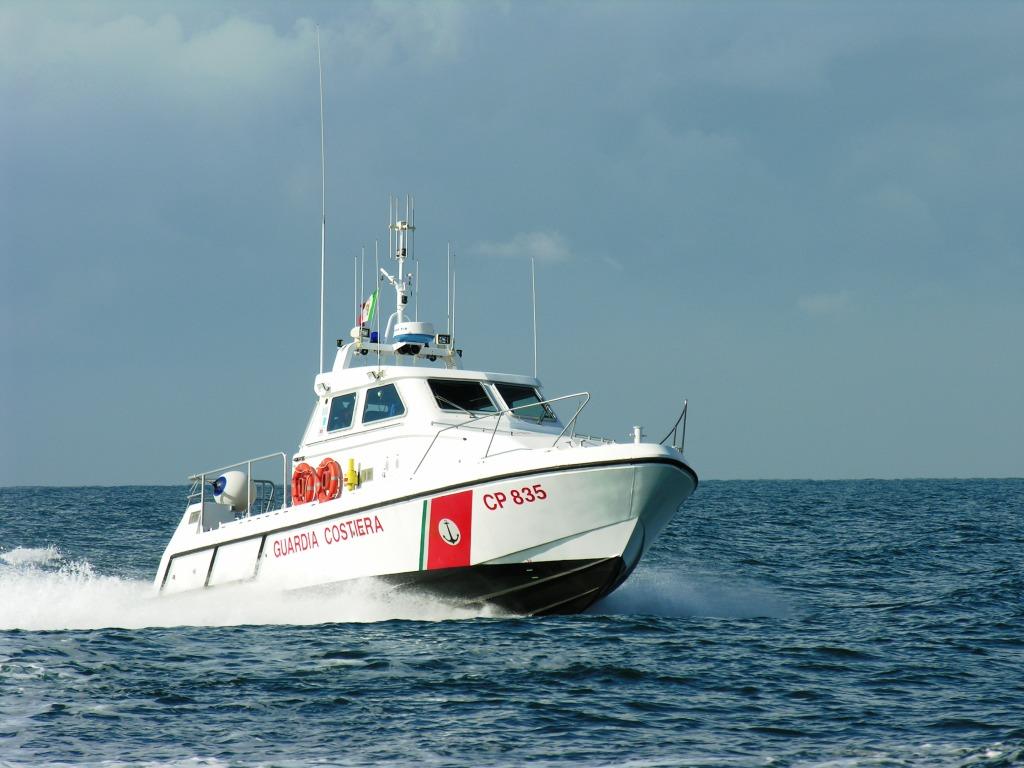 Controlli ai diportisti, in mare scattano le prime multe