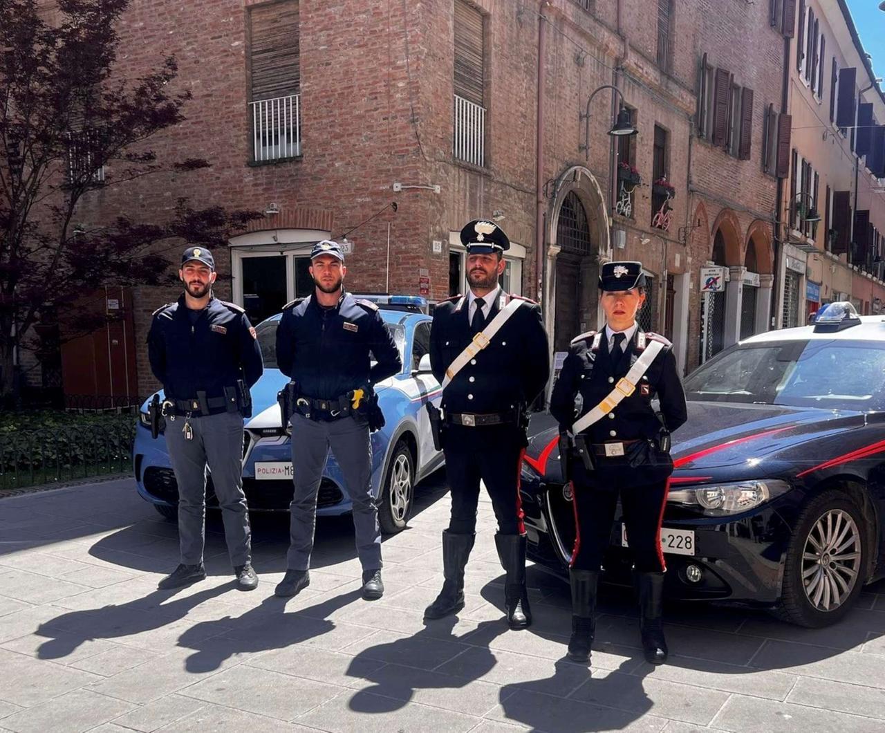 Rapina un negozio a Ferrara e aggredisce i testimoni