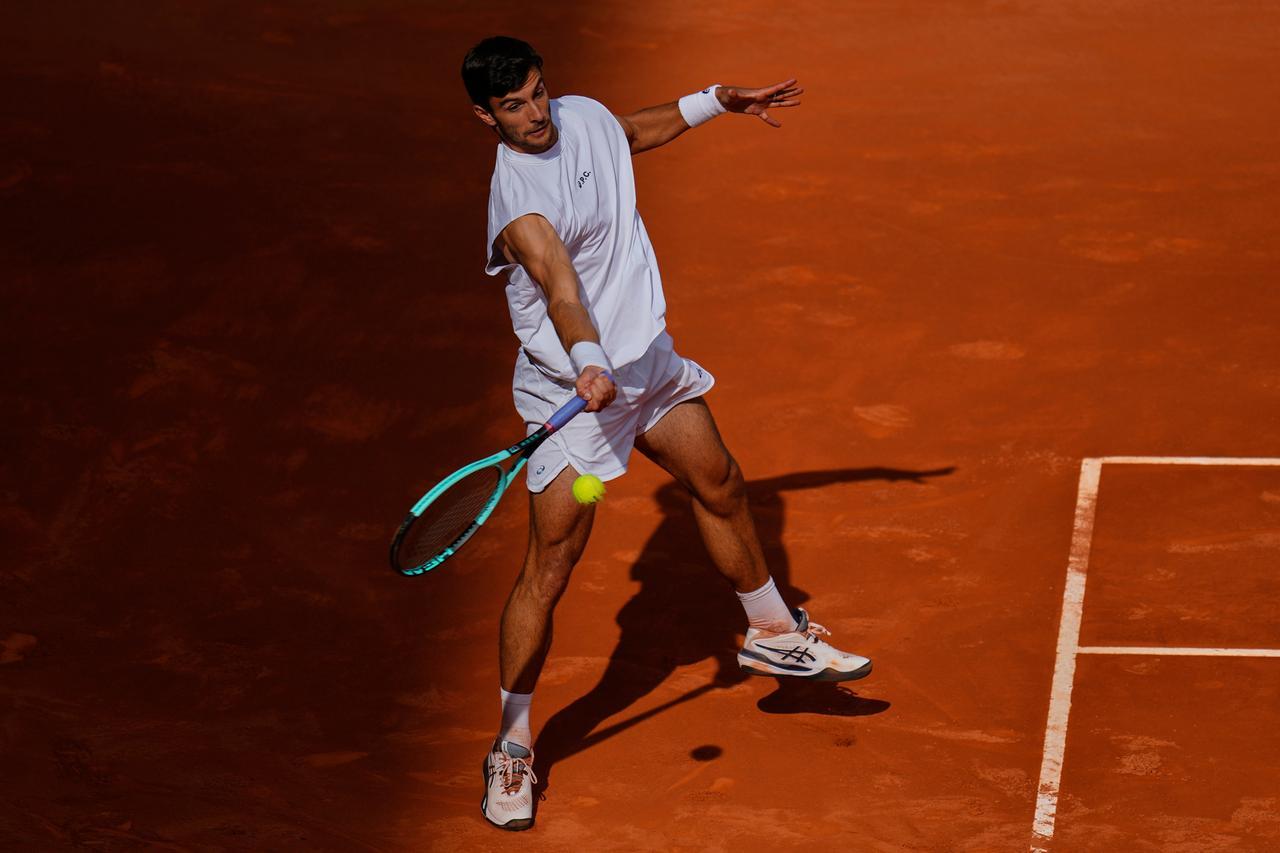 
	Lorenzo Musetti

