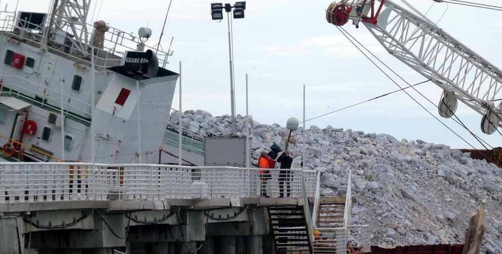 
	La nave (foto Cuffaro)

