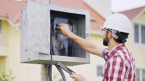 Senza telefono per quattro mesi chiedono 18mila euro di danni