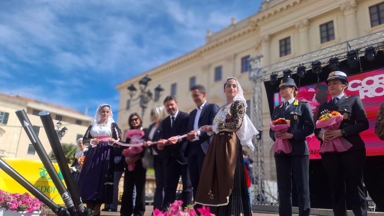 Il villaggio rosa apre le porte, domenica a Sassari la grande corsa