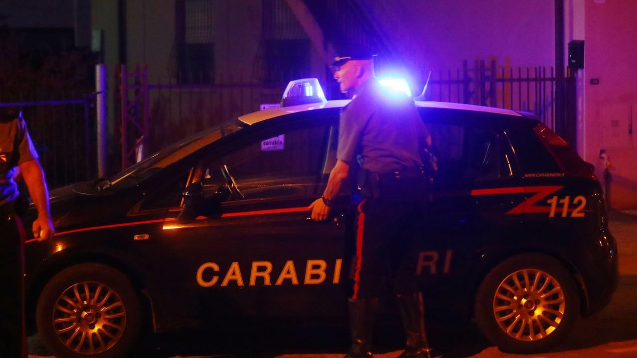 Livorno, colpisce il collega alla testa e lo lascia in fin di vita: arrestato autotrasportatore