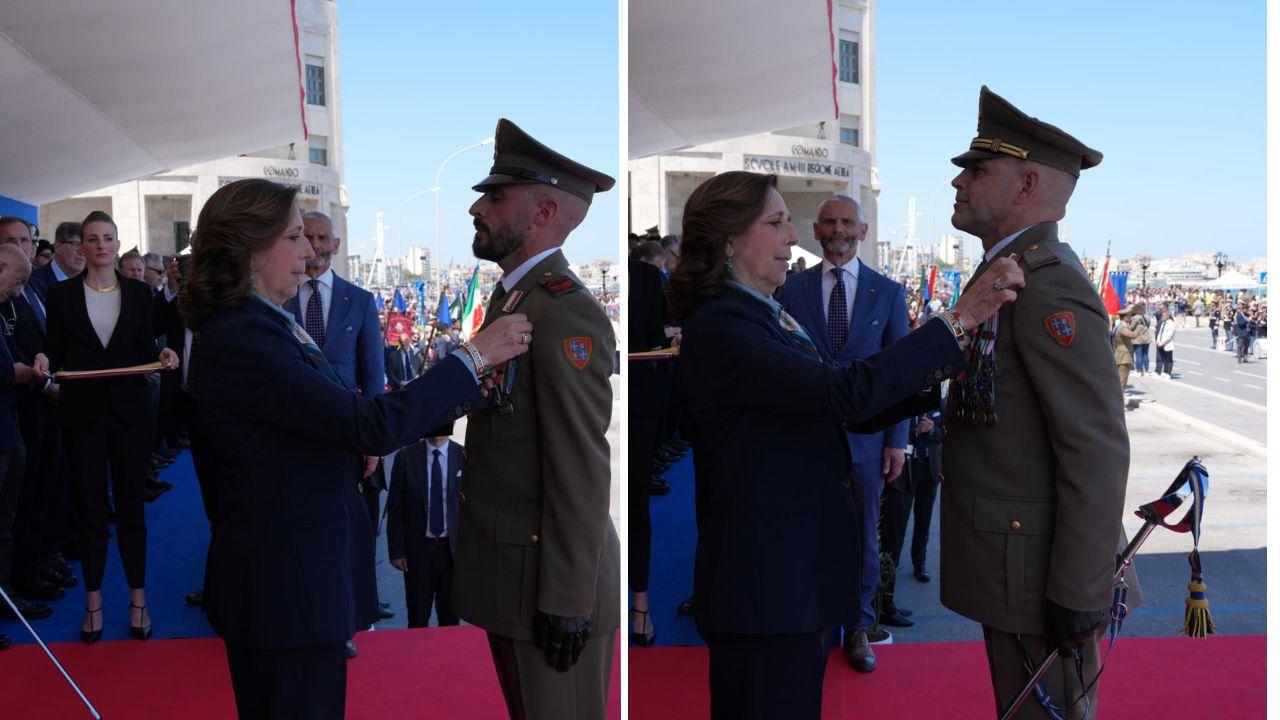Croce di bronzo a due "Sassarini" per il loro valore in Libano