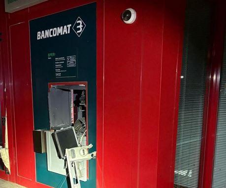 Casalgrande, assalto fallito al bancomat della Banca Popolare