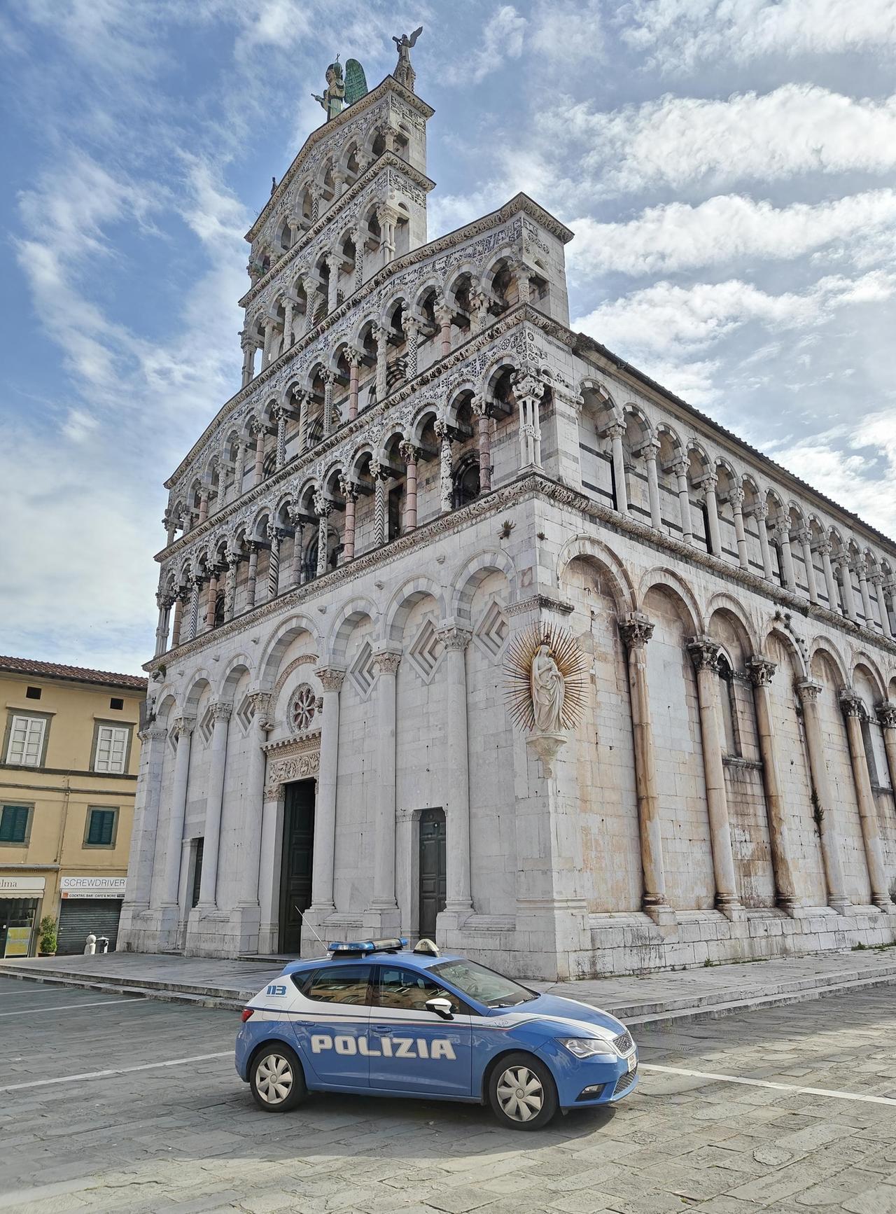 Lucca, in carcere il molestatore seriale di piazza San Michele