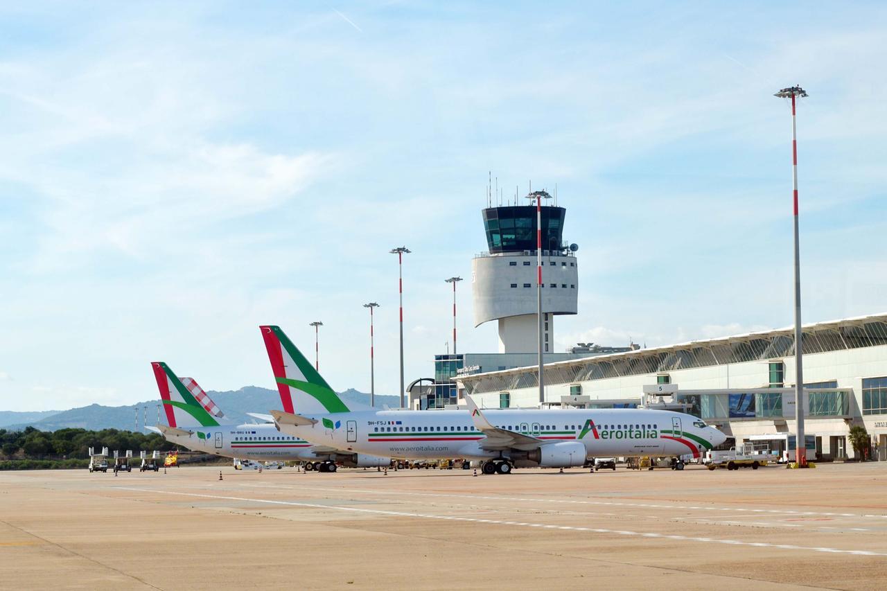 
	L'aeroporto Costa Smeralda di Olbia

