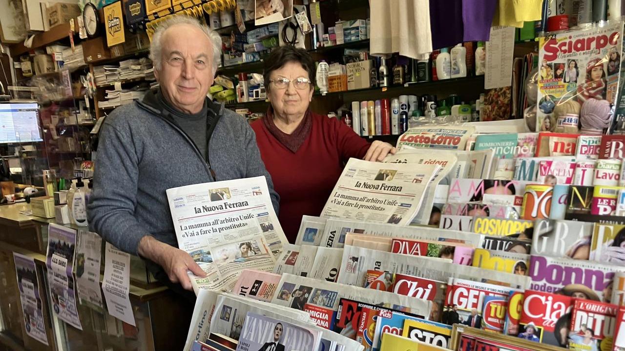 L’edicola ormai bazar per tutte le esigenze degli abitanti di Bando