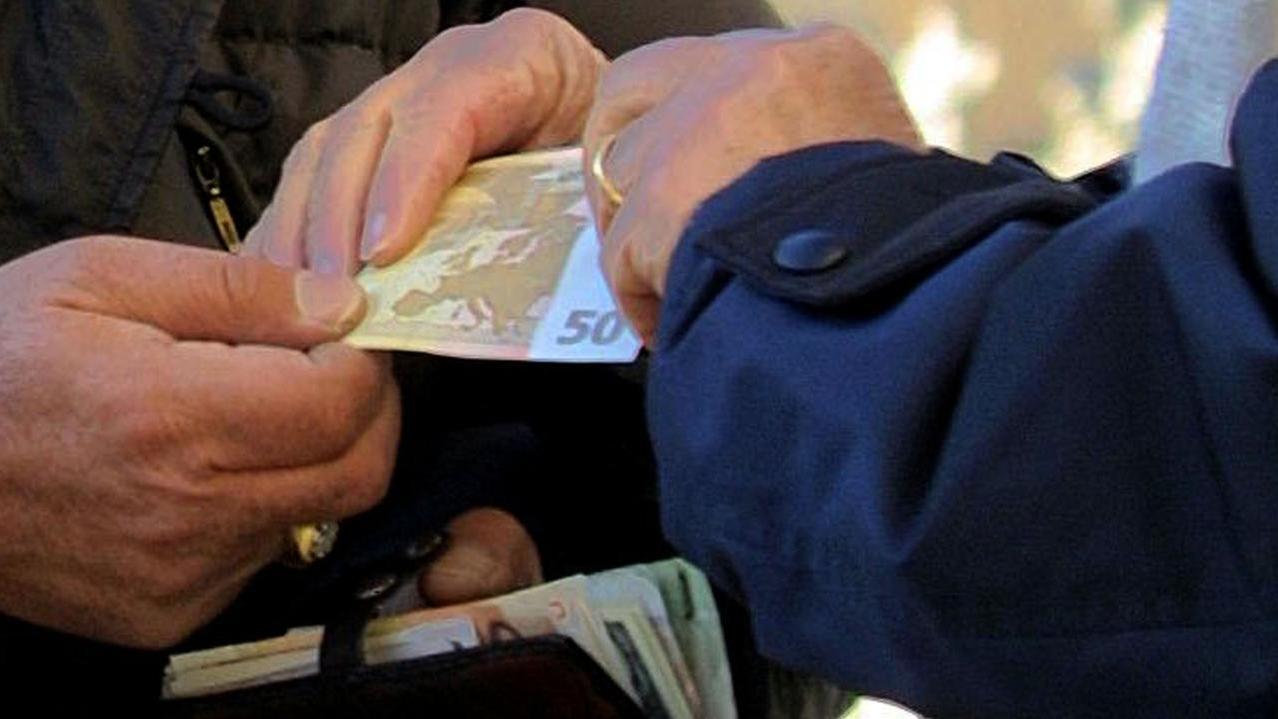 Stipendi pubblici in aumento da giugno: ecco quanto arriva in busta paga tra arretrati e taglio del cuneo fiscale