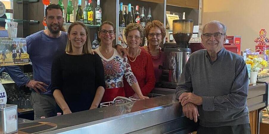 
	Giuliano Nesti (a destra) con la sua famiglia. A sinistra il figlio Marco

