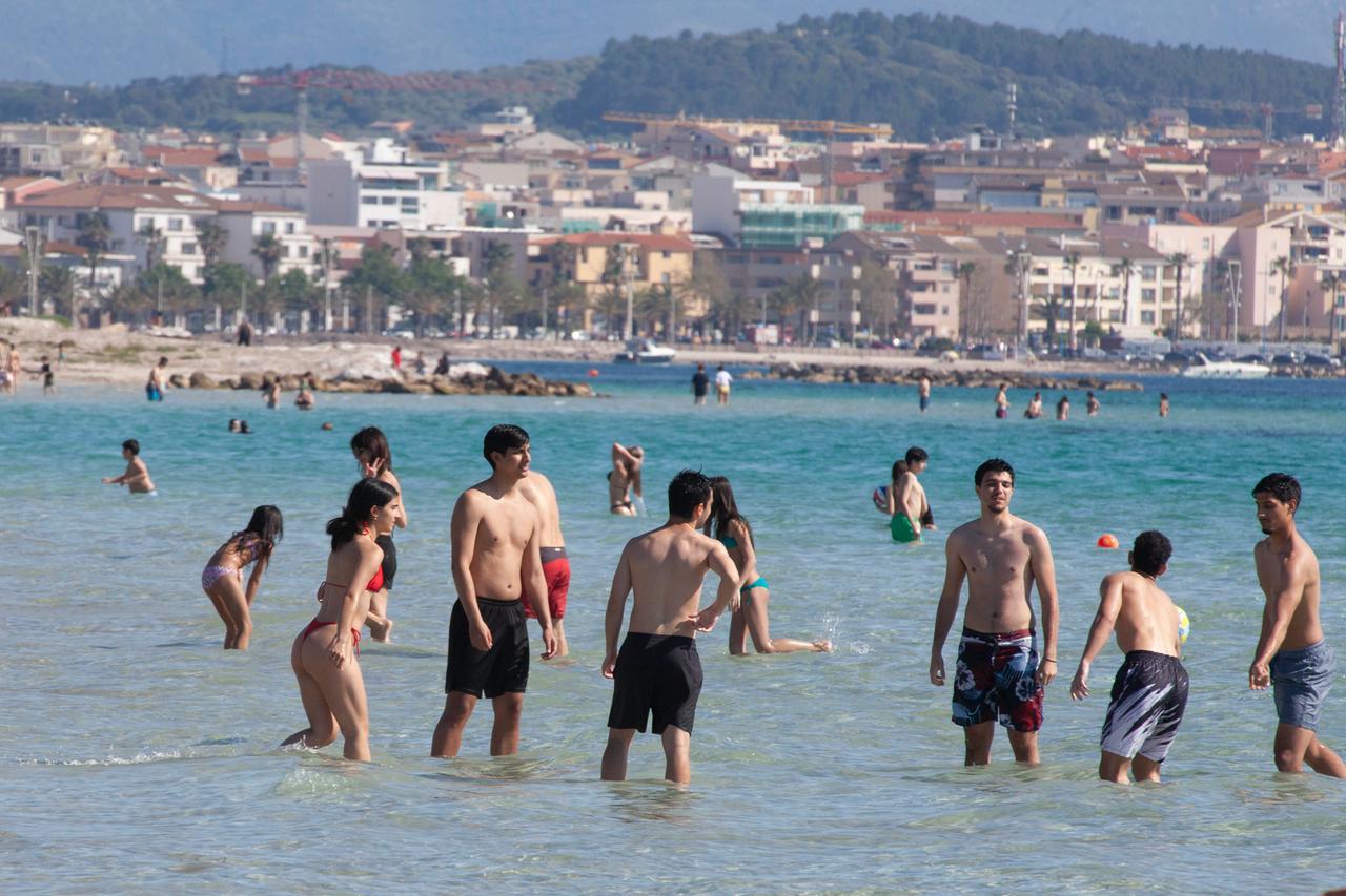 Alghero, le rotte low cost rilanciano la Riviera del corallo