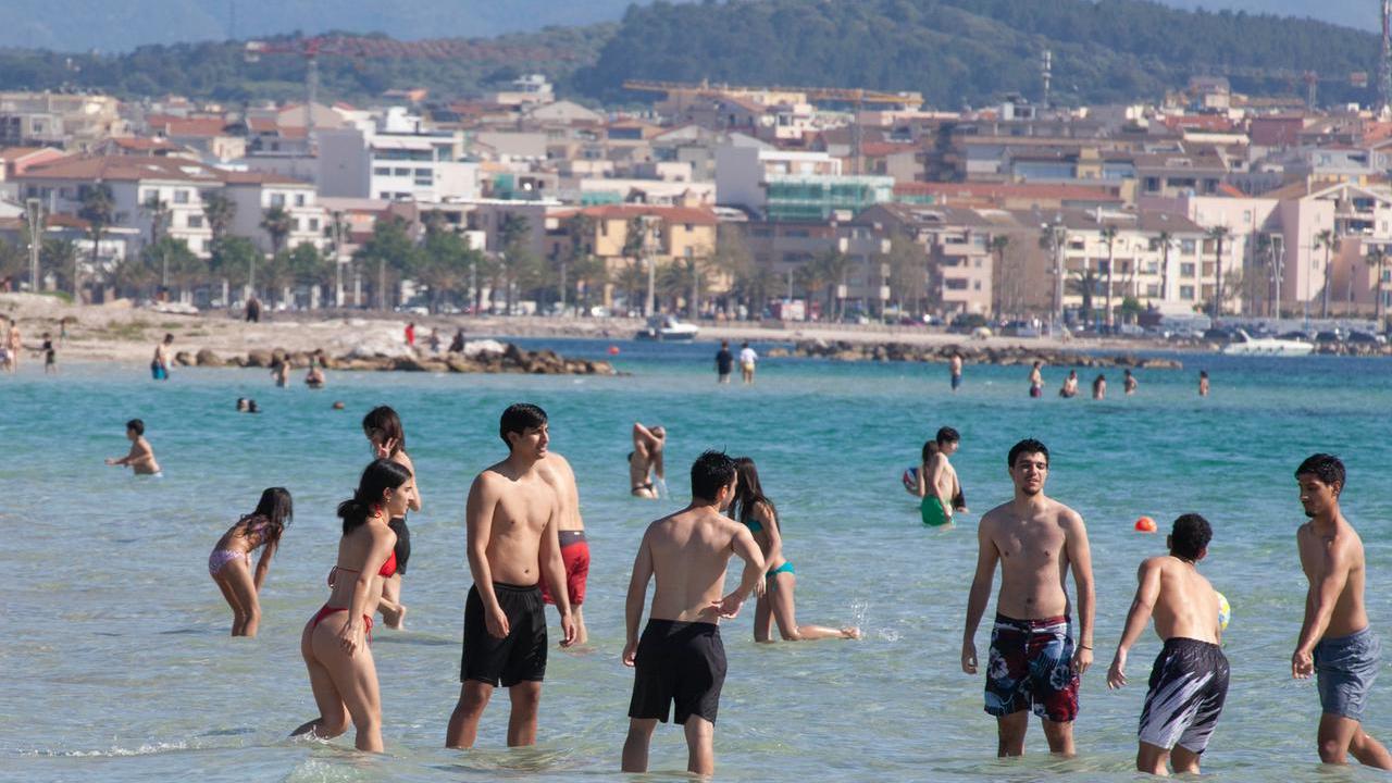 Alghero, le rotte low cost rilanciano la Riviera del corallo