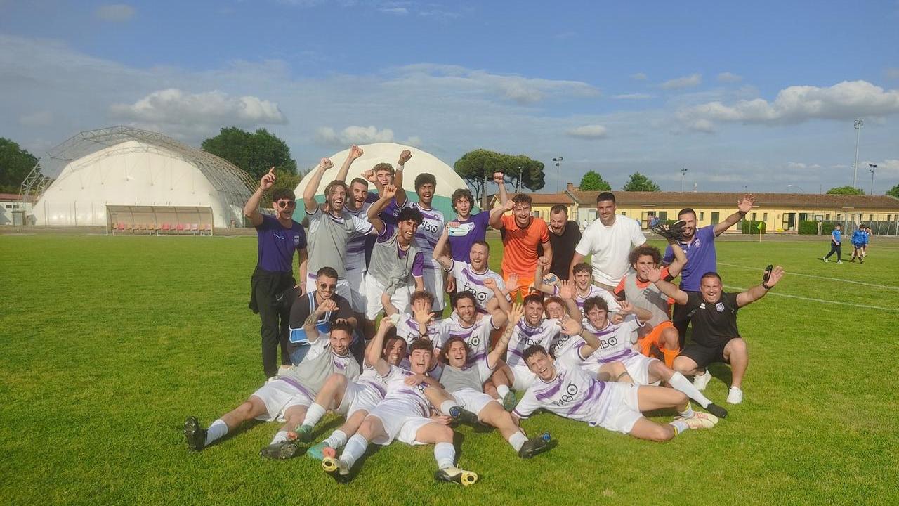 Promozione, il sogno playoff della Larcianese continua. Battuto anche il Pietrasanta