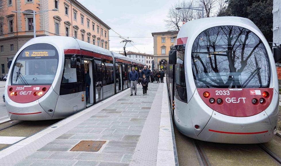 
	Due tram della linea cittadina (foto archivio)

