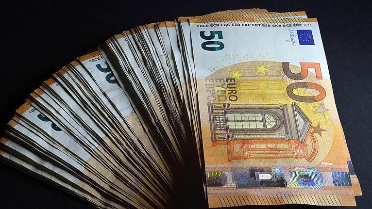 Dipendenti pubblici, in arrivo arretrati e aumenti in busta paga fino a 400 euro