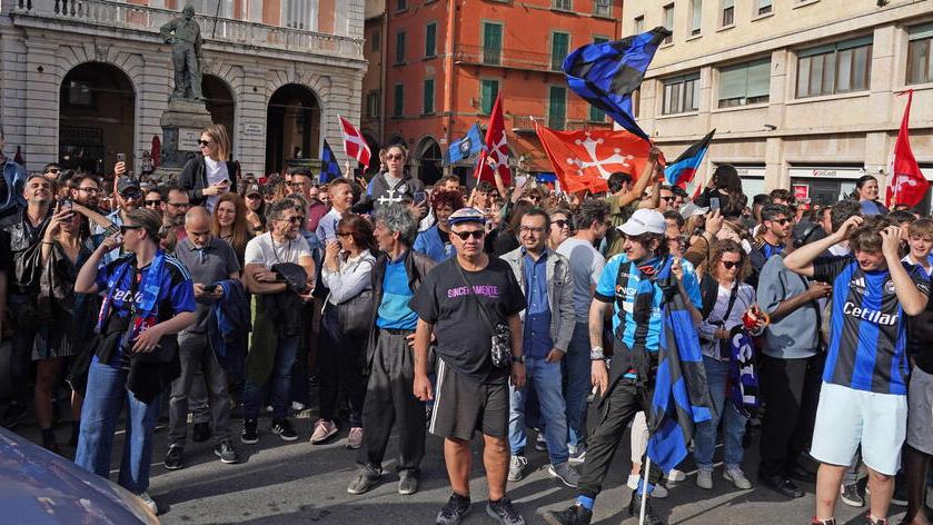 Pisa, ora tutti abbracciati alla squadra. E serve anche il figliol prodigo