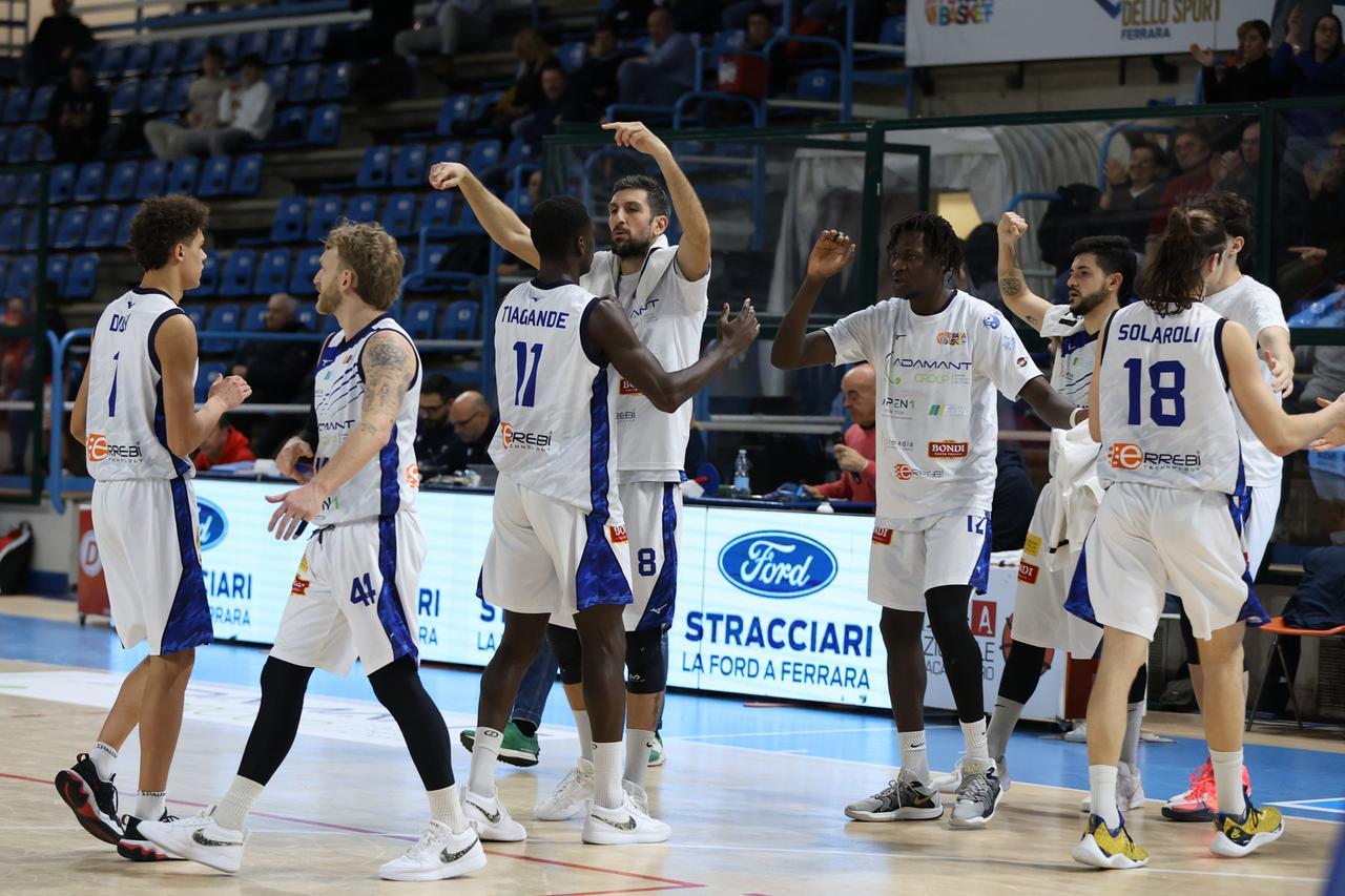 Adamant Ferrara, un esordio ai playoff da 10 e lode