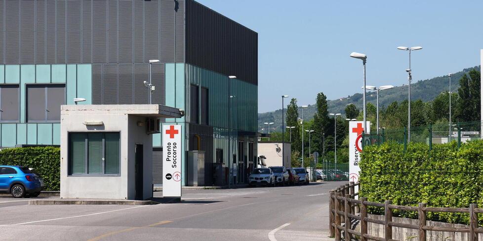 
	L&rsquo;accesso al pronto soccorso del San Jacopo (foto Nucci)

