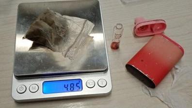 Nasconde hashish nella sigaretta elettronica. 14enne sorpresa dal cane antidroga a Ferrara