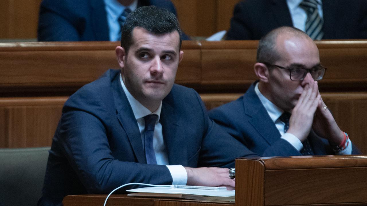 Il deputato Francesco Mura (primo a sinistra nella foto)