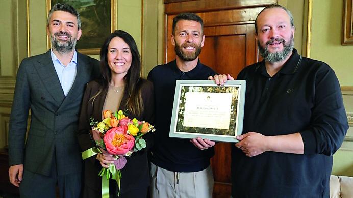 Antenucci tedoforo della Fiamma olimpica per i Giochi di Milano-Cortina