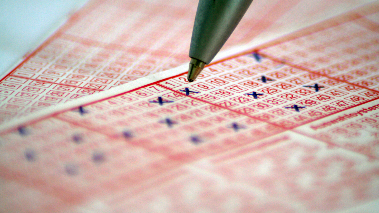 Superenalotto, estrazione 5 maggio: centrato 5 da 111mila euro in Toscana