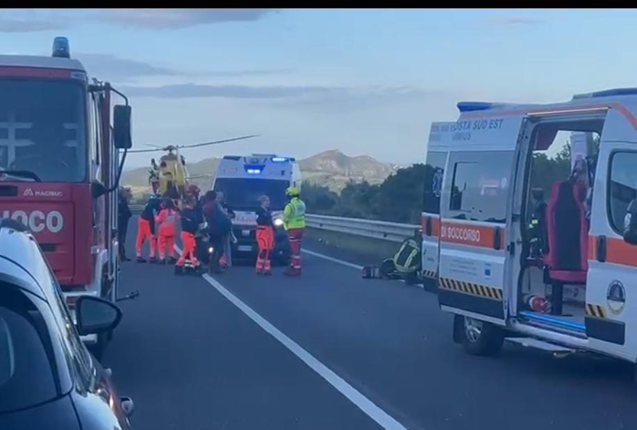 Con la moto sul guard rail: gravissimo