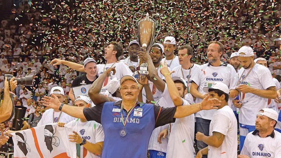 Il trionfo della Dinamo basket nel 2015