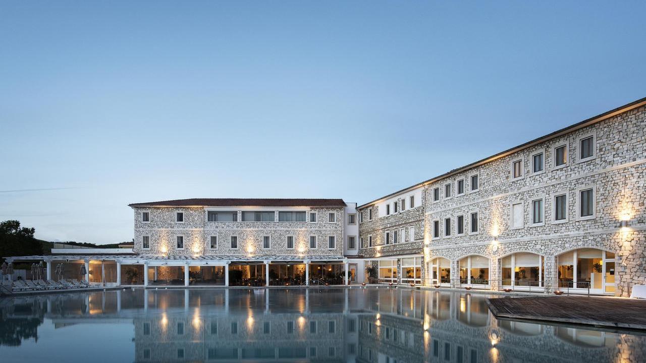 Una veduta delle Terme di Saturnia