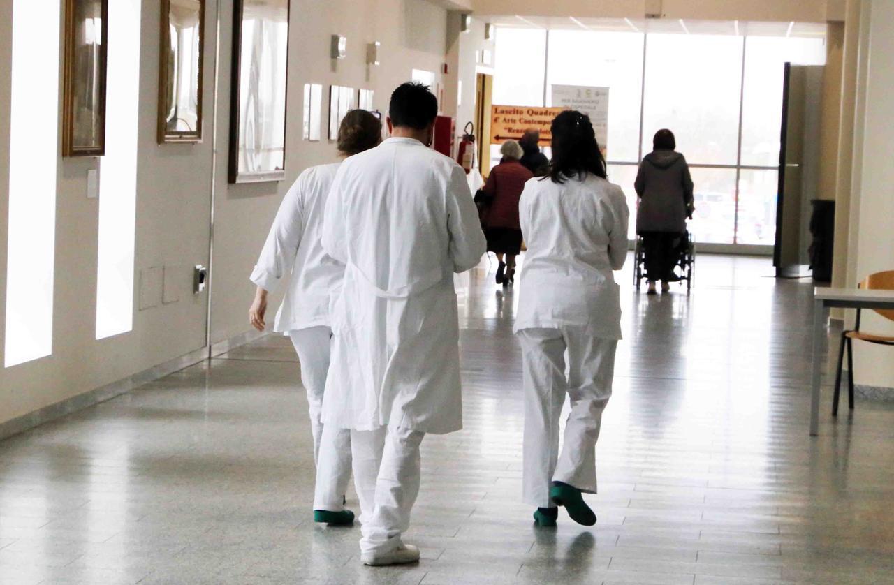 Sanità, i sindaci bocciano i bilanci. Il «dispiacere» della neodirettrice