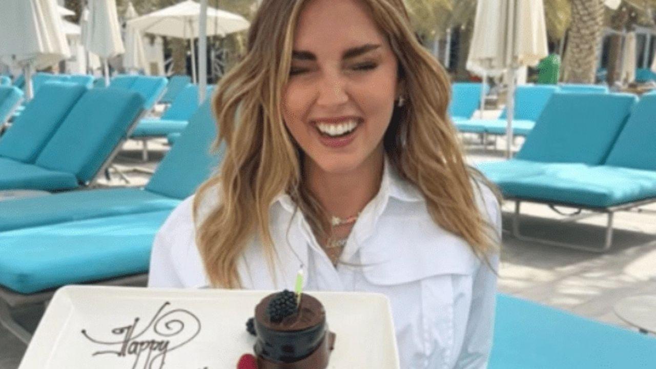 Chiara Ferragni con la sua candelina