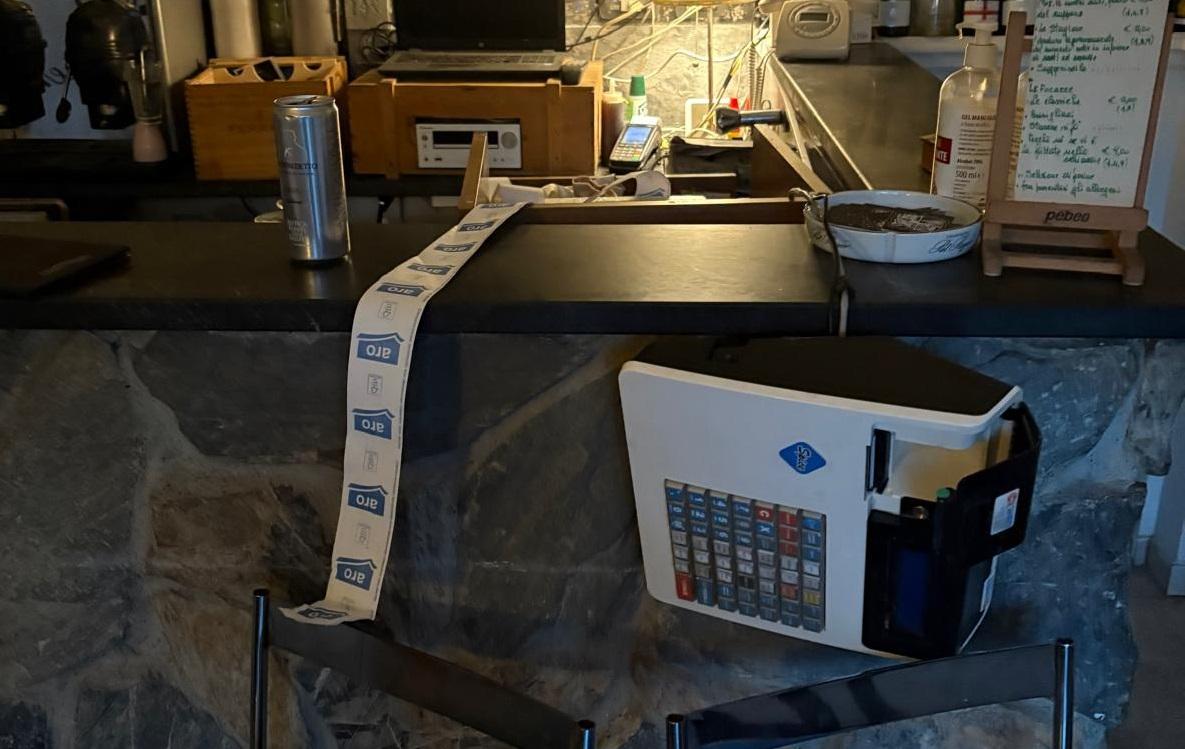 La situazione che si è trovato di fronte Sandro Saccoccio dopo il raid