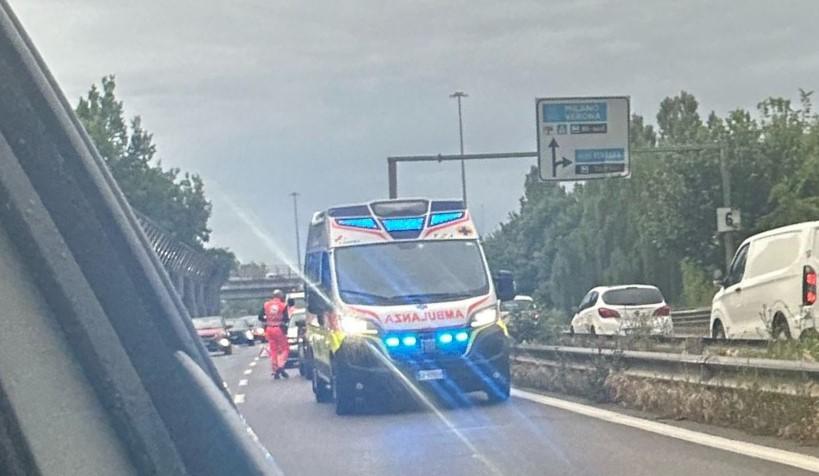 Raffica di incidenti in tangenziale, traffico in tilt nell’orario di rientro dal lavoro